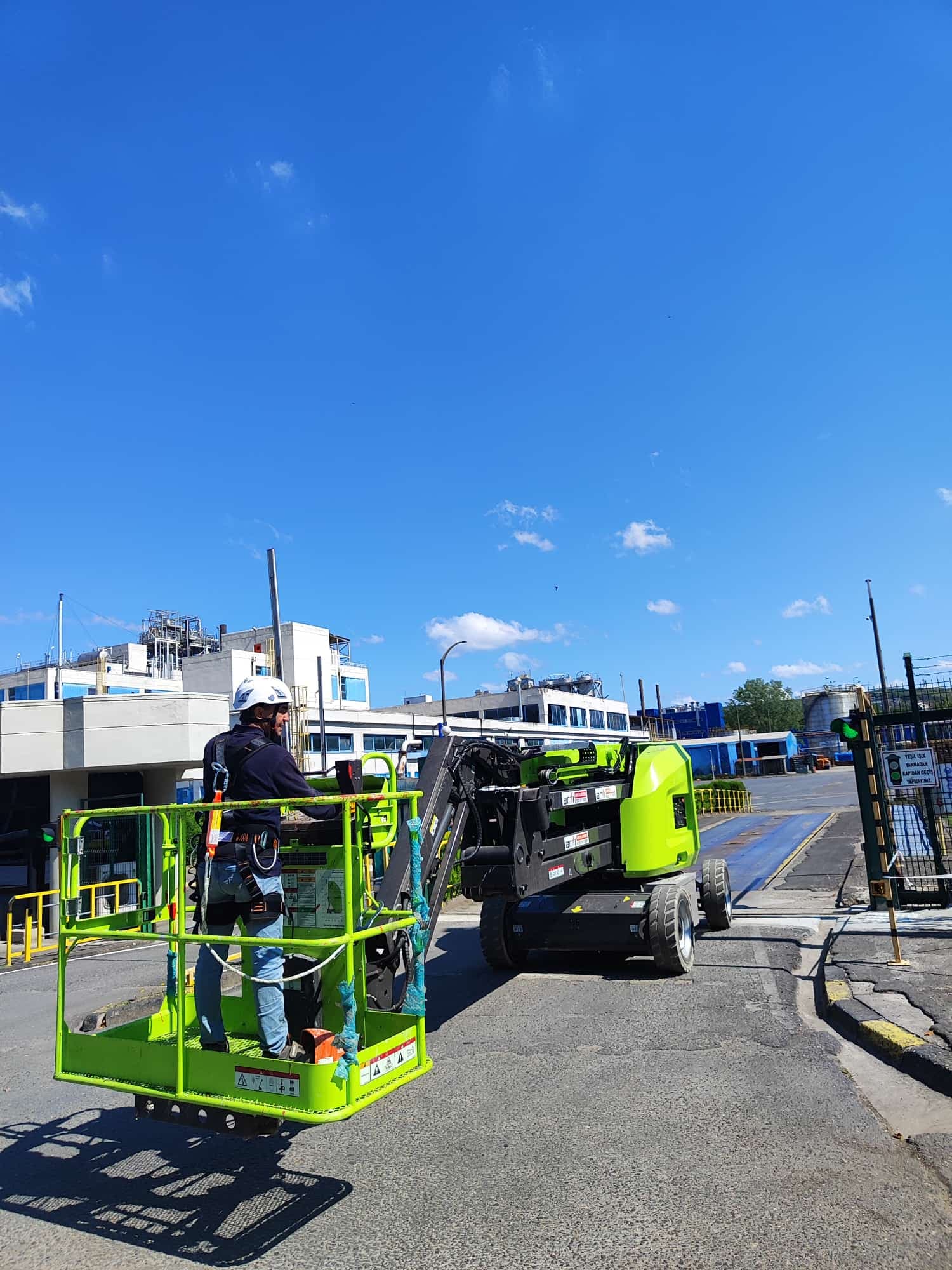 Bilecik Platform ve Manlift Kiralama saha detayı